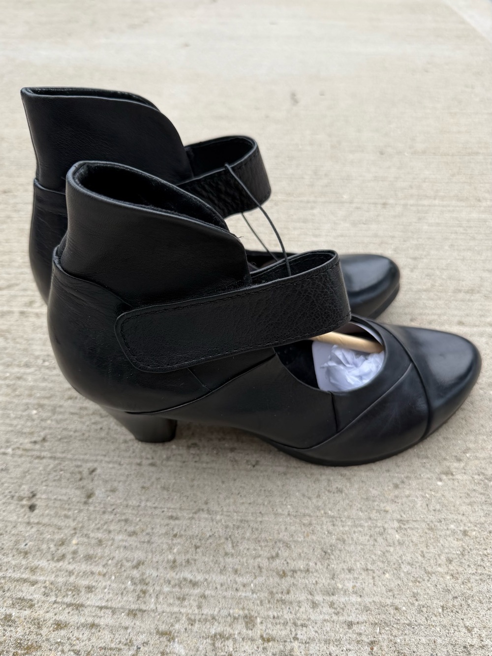 Spring Step Black Leather Chapeco Ankle-Strap Heels